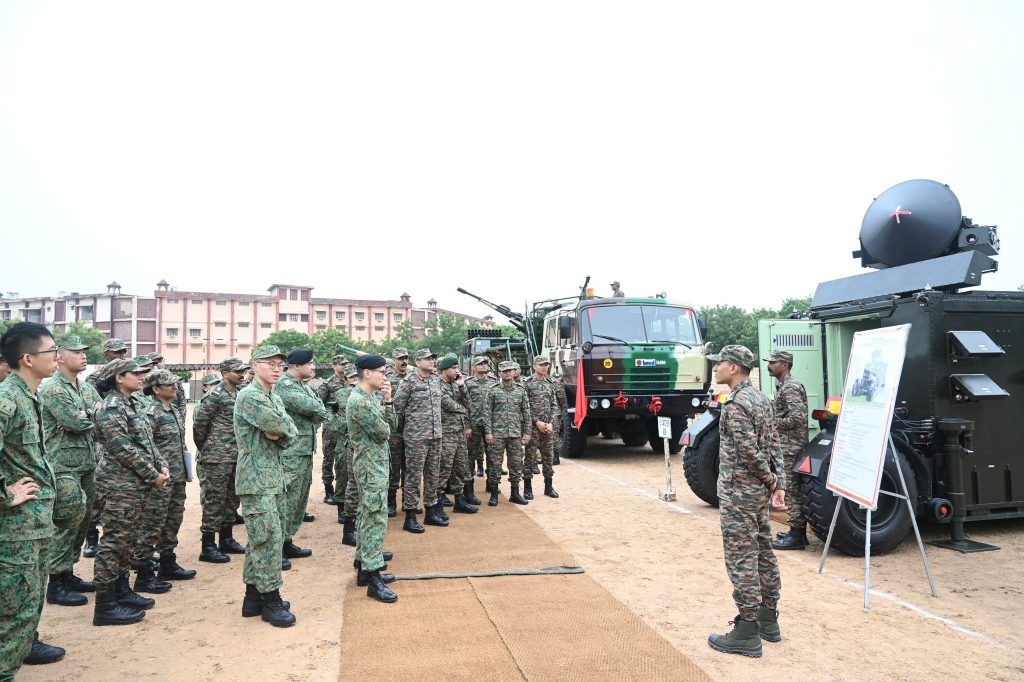 Indian Army Displaying Equipments