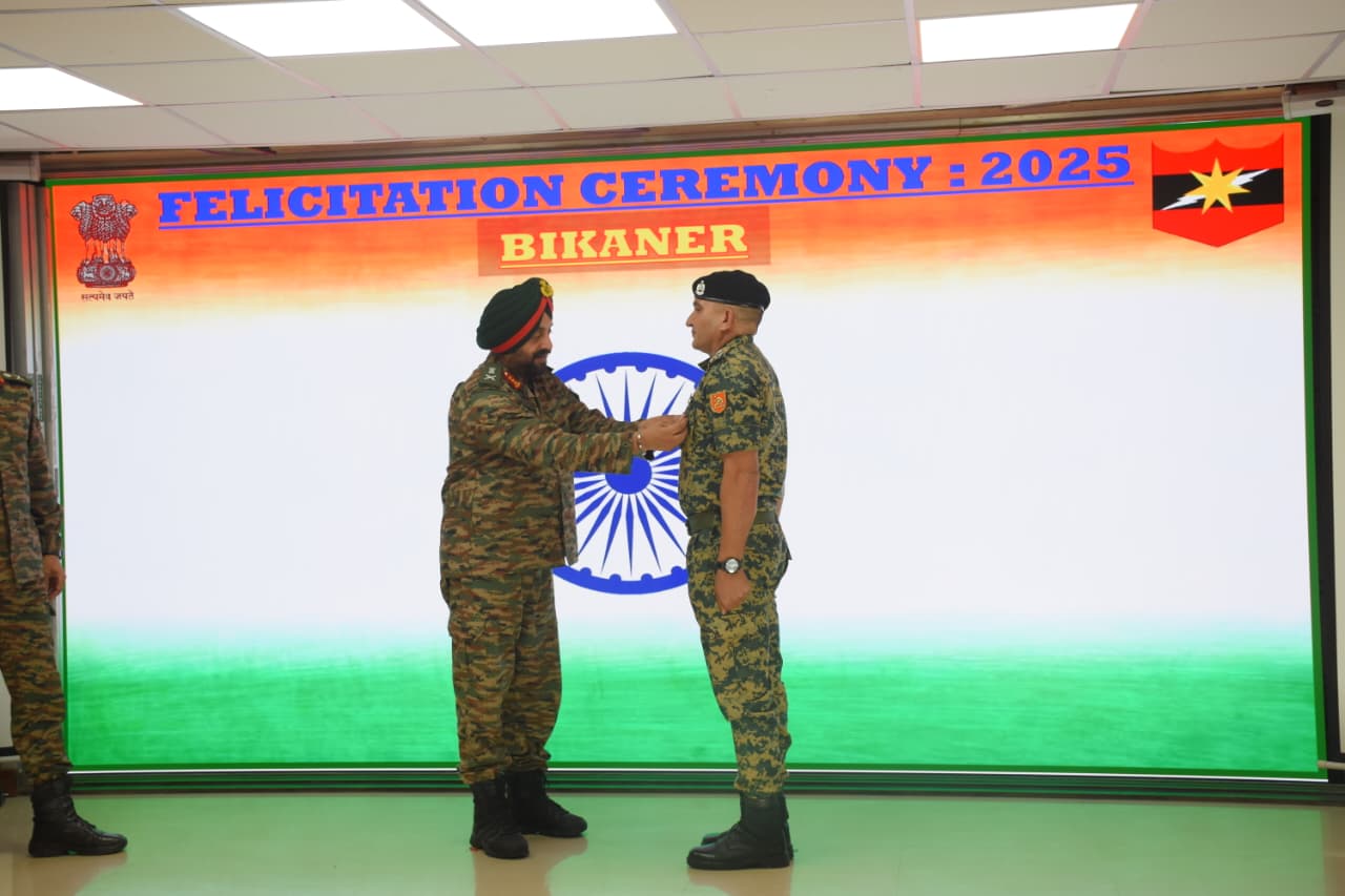 Lt Gen Manjinder Singh Honors BSF Deputy Commandant Mahesh Chand Jaat with Commendation Card