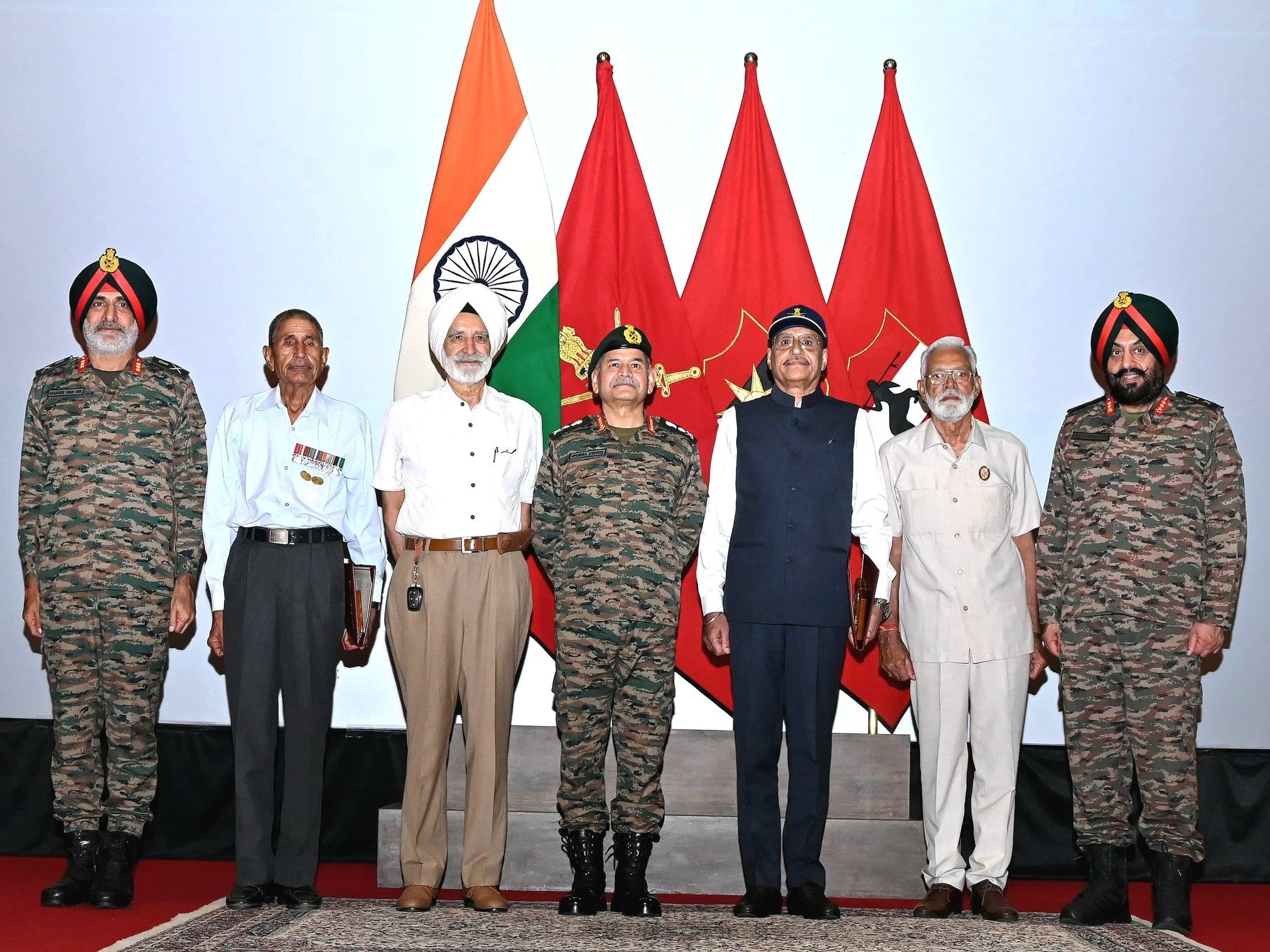 General Upendra Dwivedi and Other Officers Along with Veterans