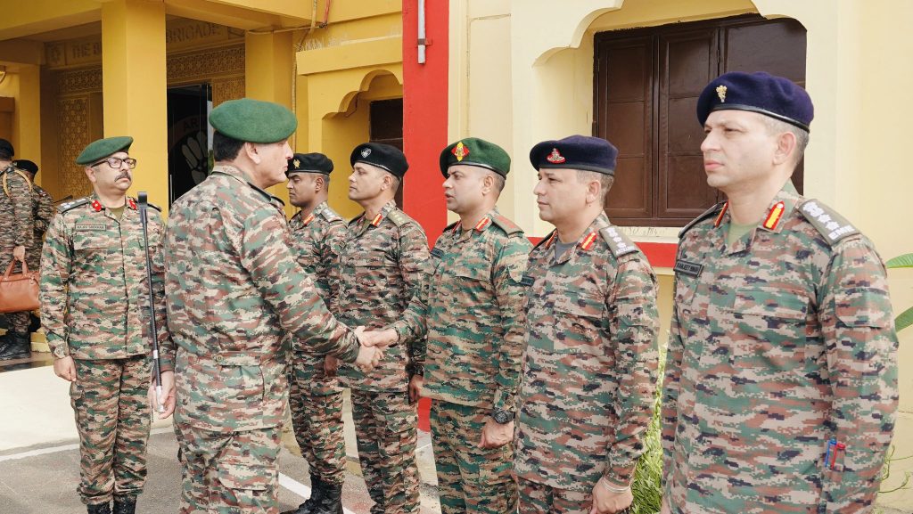 Lt Gen Dhiraj Seth Interacting with Officers