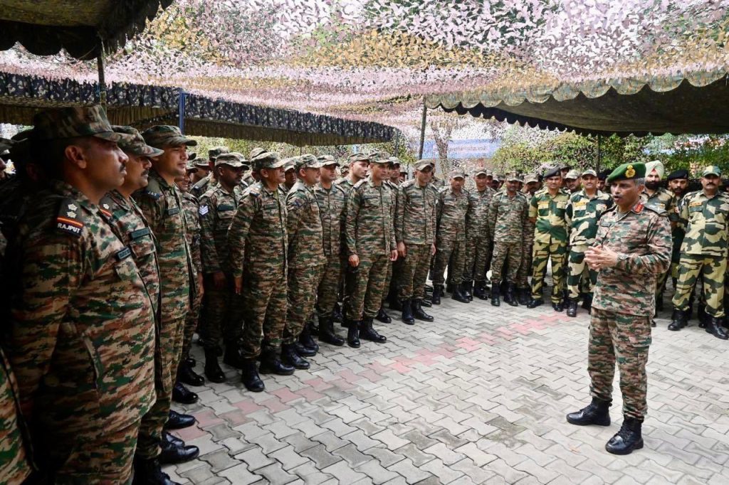 Lt Gen Manoj Kumar Katiyar Interacting with Troops