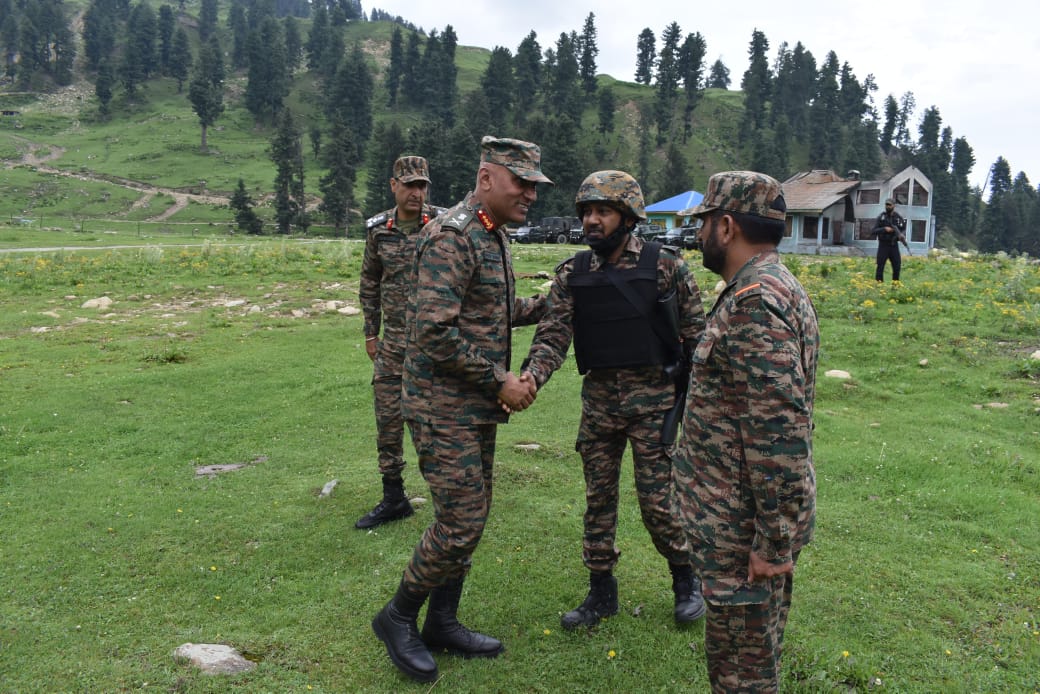 Lt Gen Pratik Sharma Meeting Other Officers