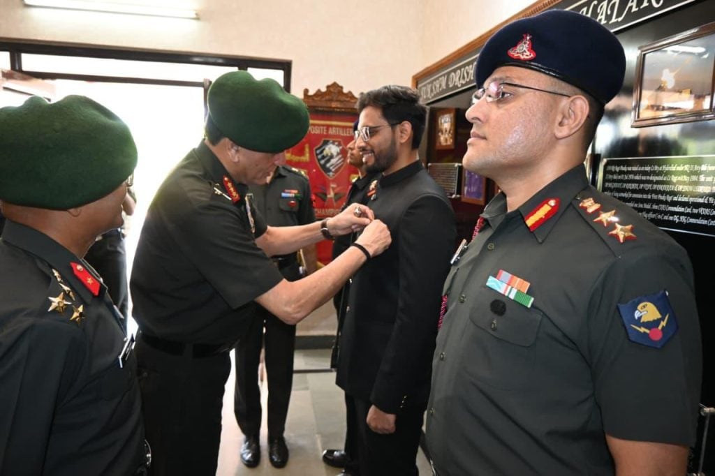 Lt Gen Seth Commending People 1