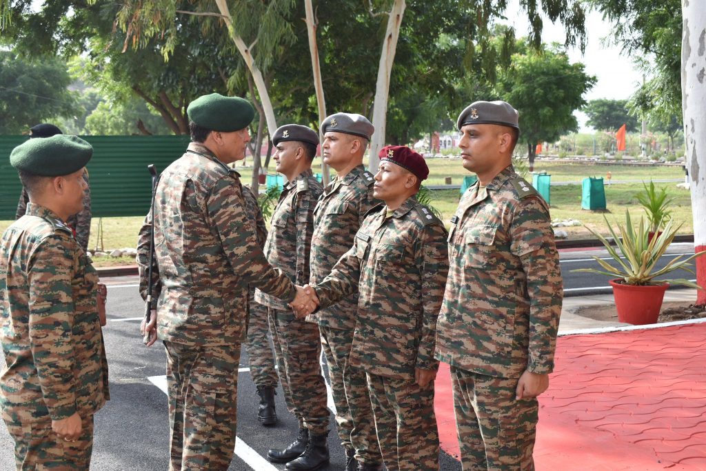 Lt Gen Seth Meeting Officers