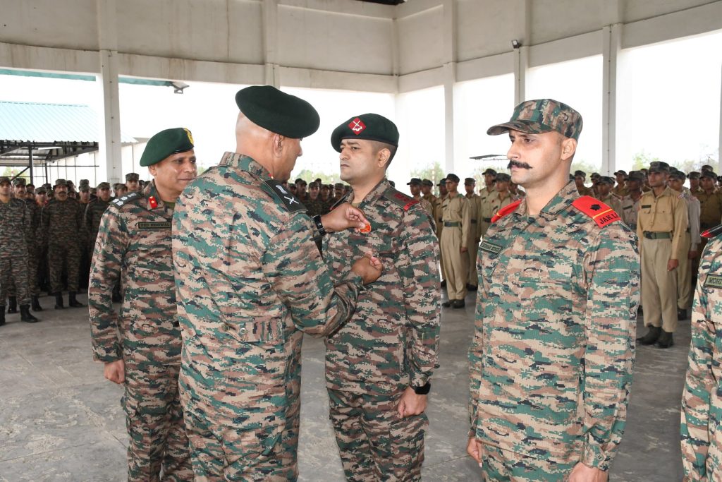 Lt Gen Sharma Commending Officer