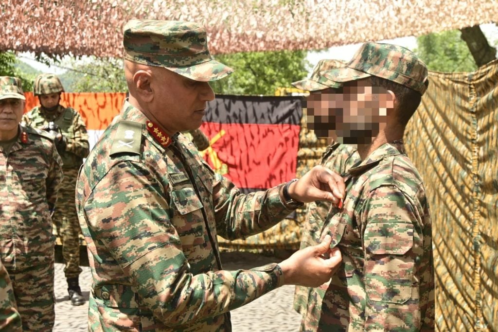 Lt Gen Sharma Commending Soldiers