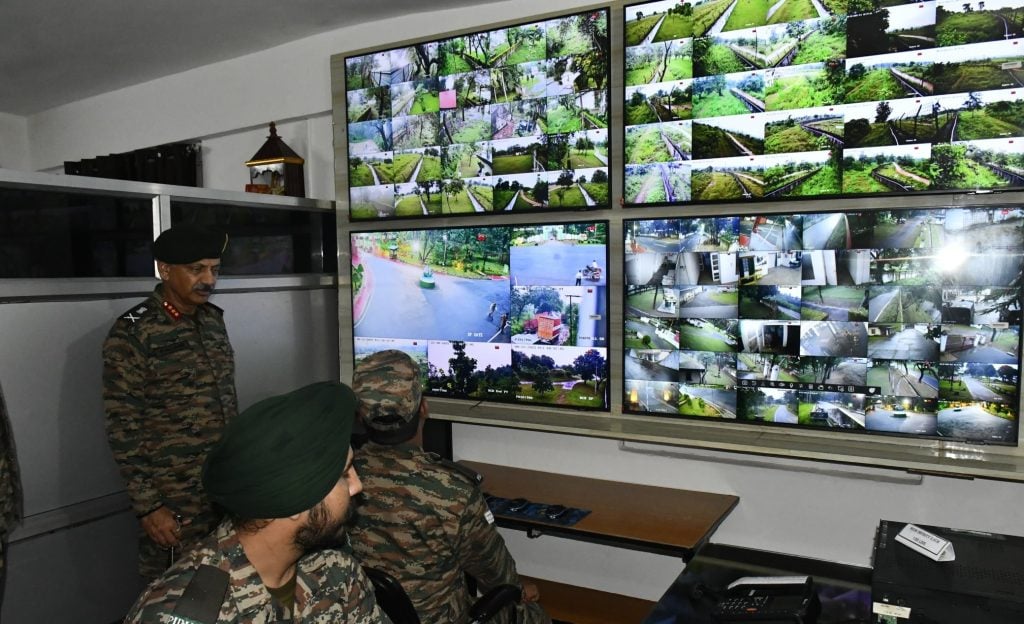 Lt Gen Shekhawat Discussing