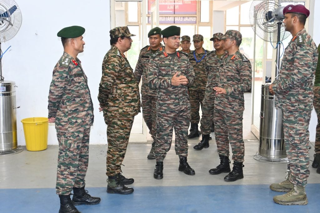 Lt Gen Wadha Interacting with Officers