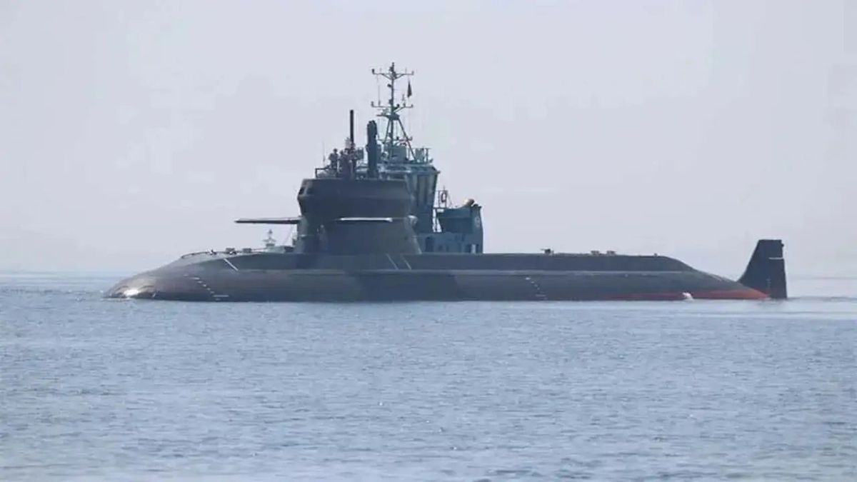 Submarine