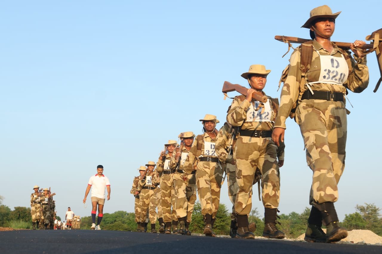 CISF All Set to Induct First-Ever All-Women Commando Unit for Front ...