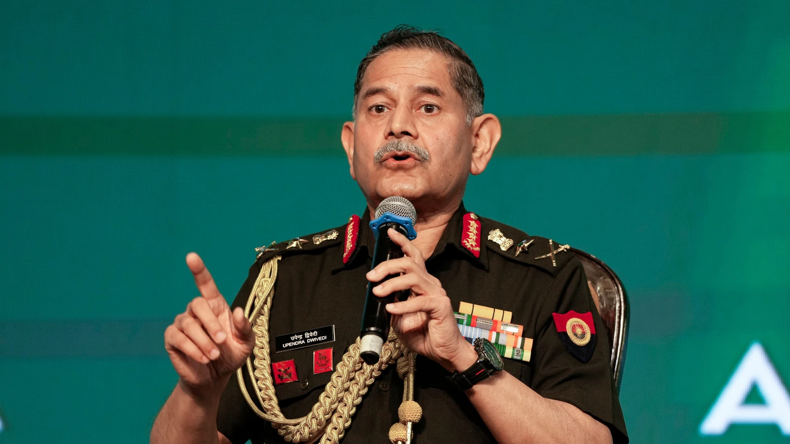 6zq1D1YN General Upendra Dwivedi