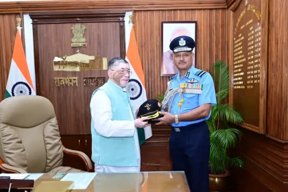 Air Marshal Surat Singh and Shri Santosh Gangwar