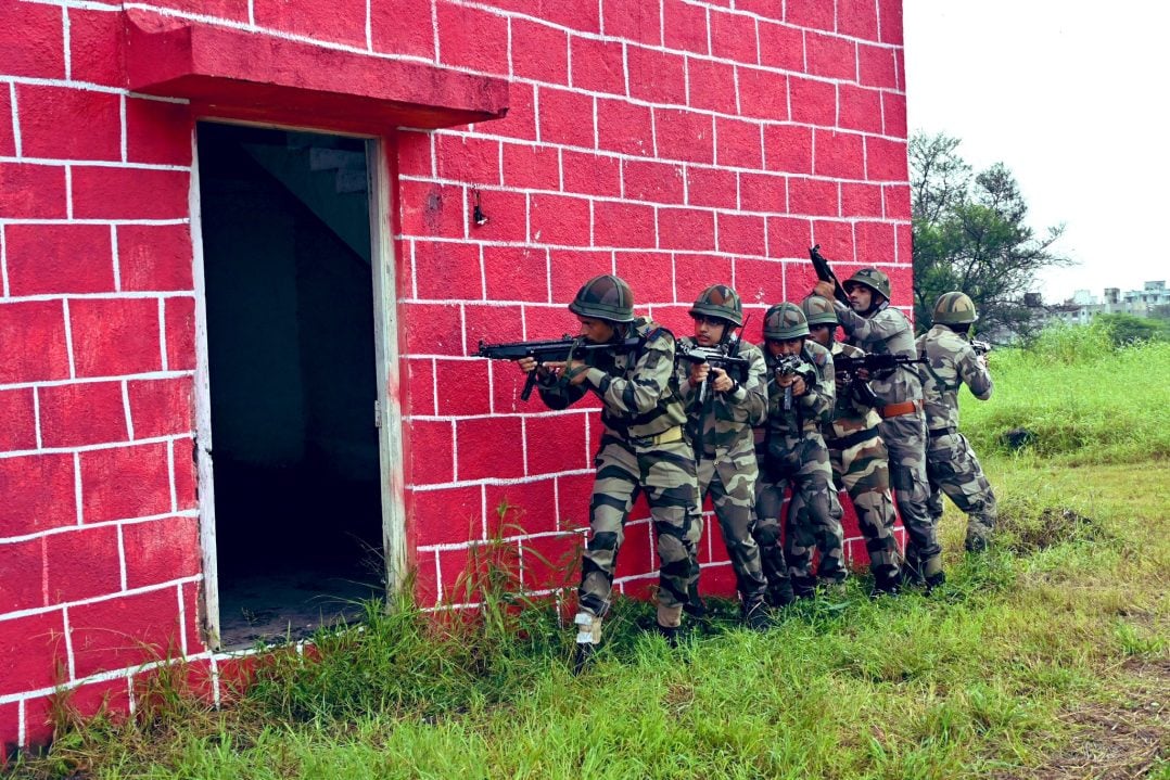 Armys Shivneri Brigade Conducts Counter Terrorism Capsule for CISF Personnel in Pune