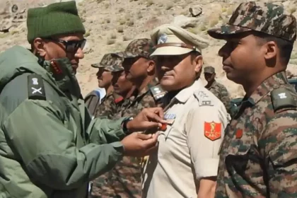 Lt Gen Pratik Sharma Commending Officers