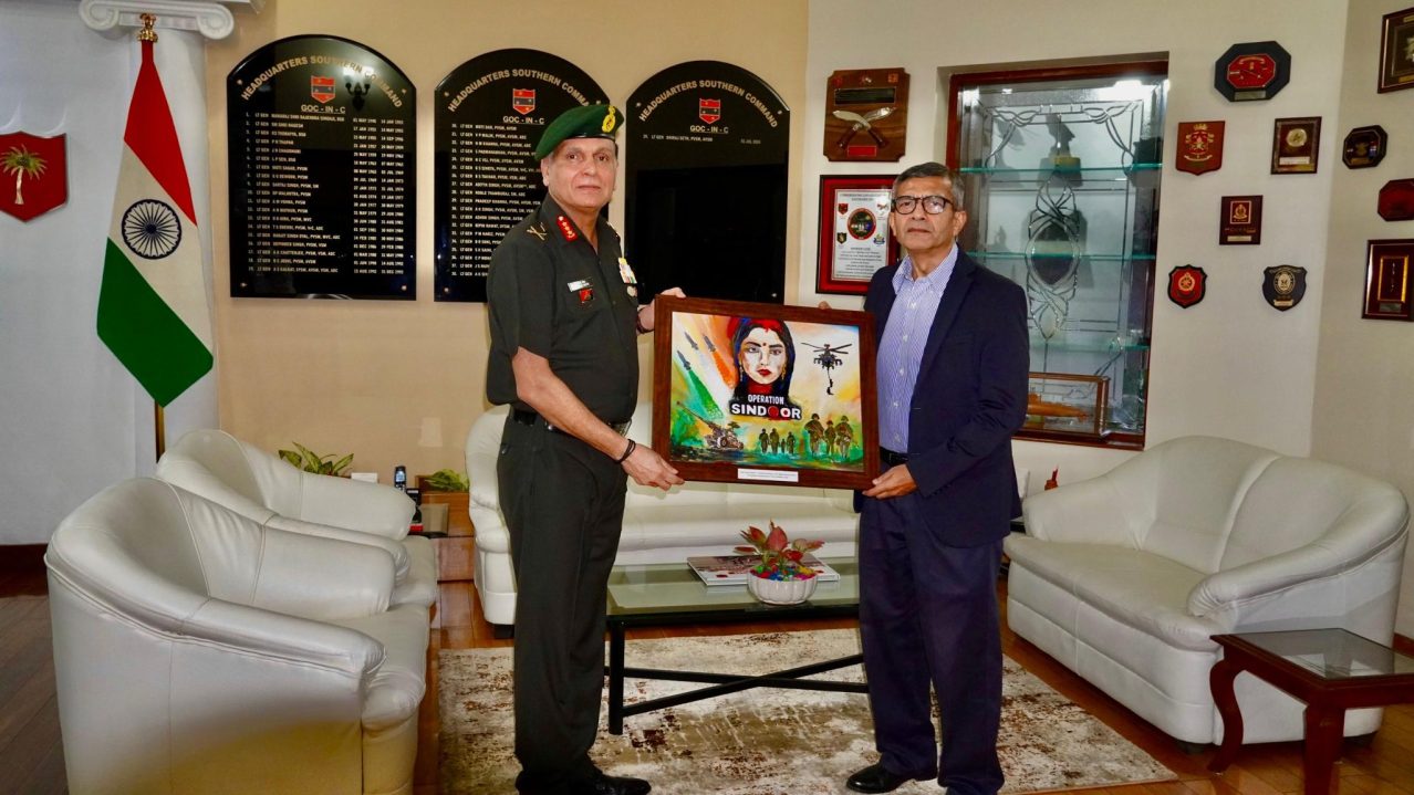 Lt Gen Seth Fecilitating Rajesh Kumar Singh