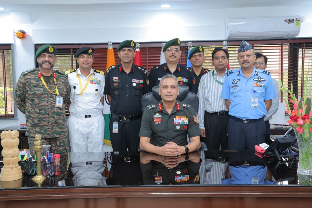 Lt Gen Vats and Other Officers