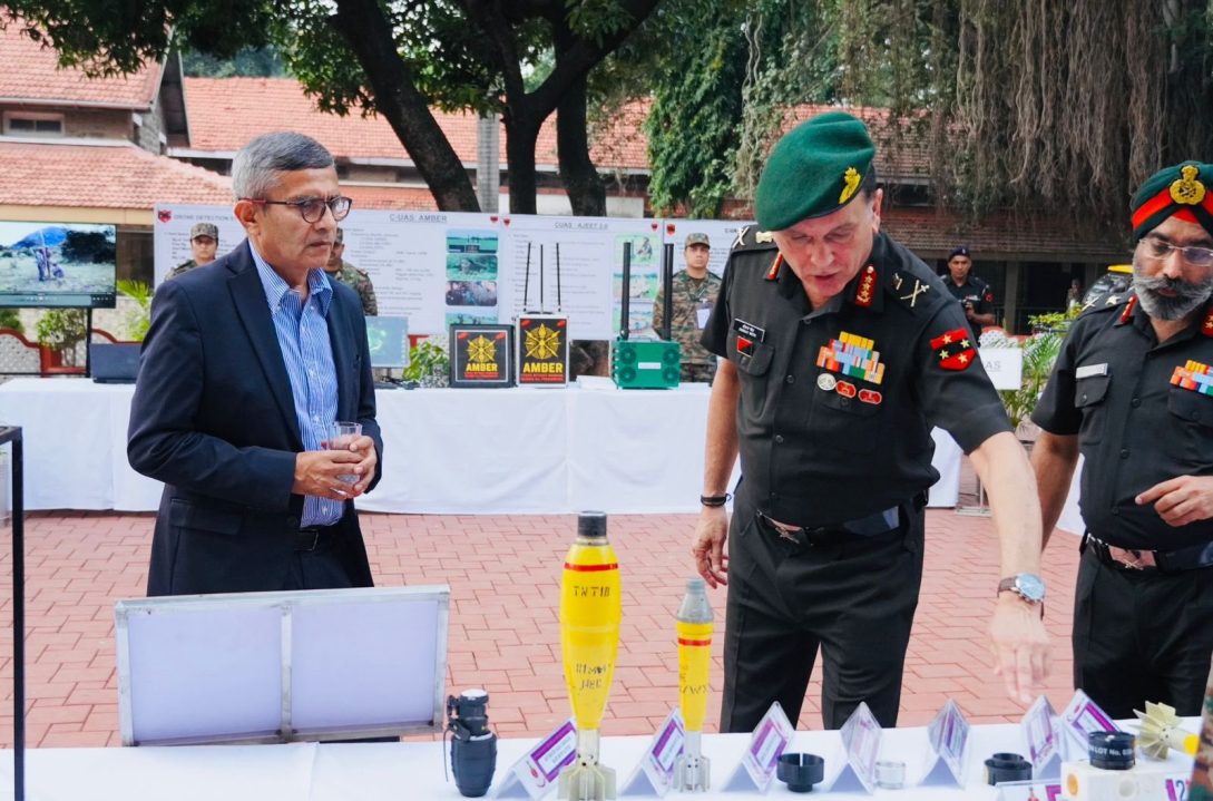 Rajesh Kumar Singh and Lt Gen Seth
