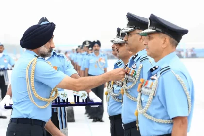Air Force Chief Commending Officers