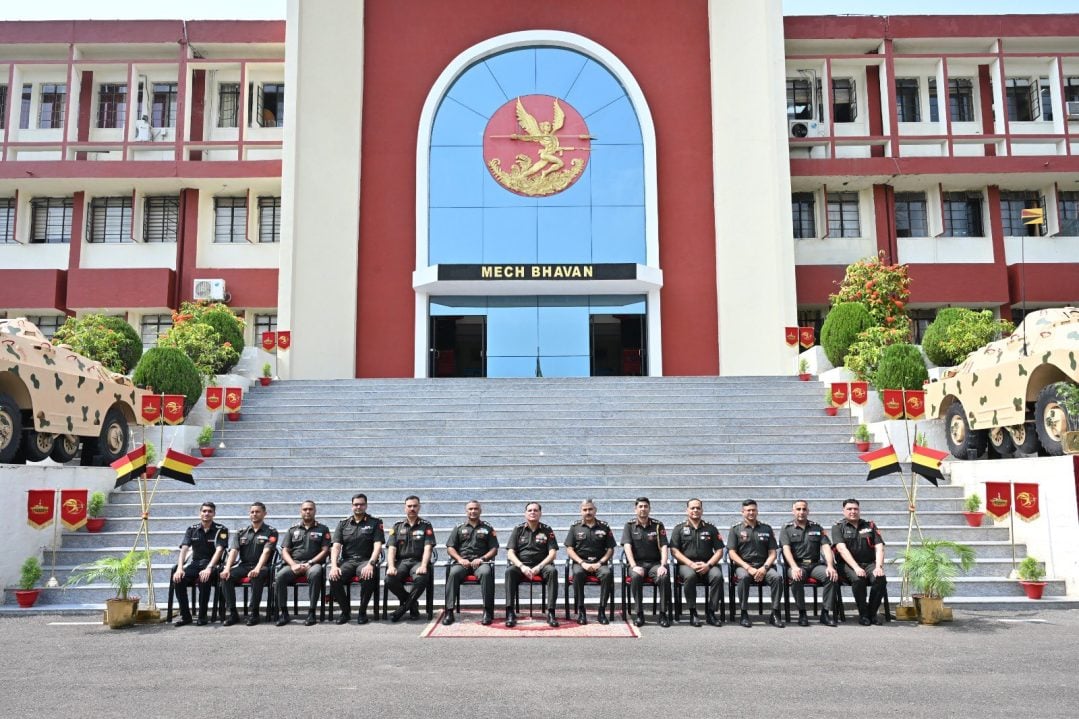 Lt Gen Dhiraj Seth Reviews Mechanised Infantry Centre and School Ahilyanagar