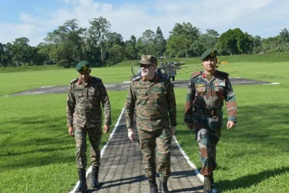 Lt Gen Pendharkar With Other Officers
