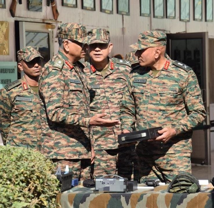 Lt Gen Pratik Sharma Having Discussions