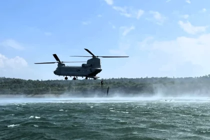 Special Forces Training School Conducts Advanced Helocasting Exercise from CH-47 Chinooks