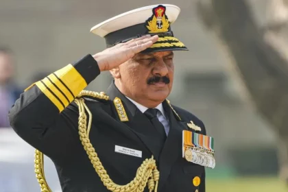 Admiral DK Tripathi 1