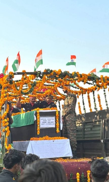 Baljeet Singh Chauhan 13 PARA 3453 1