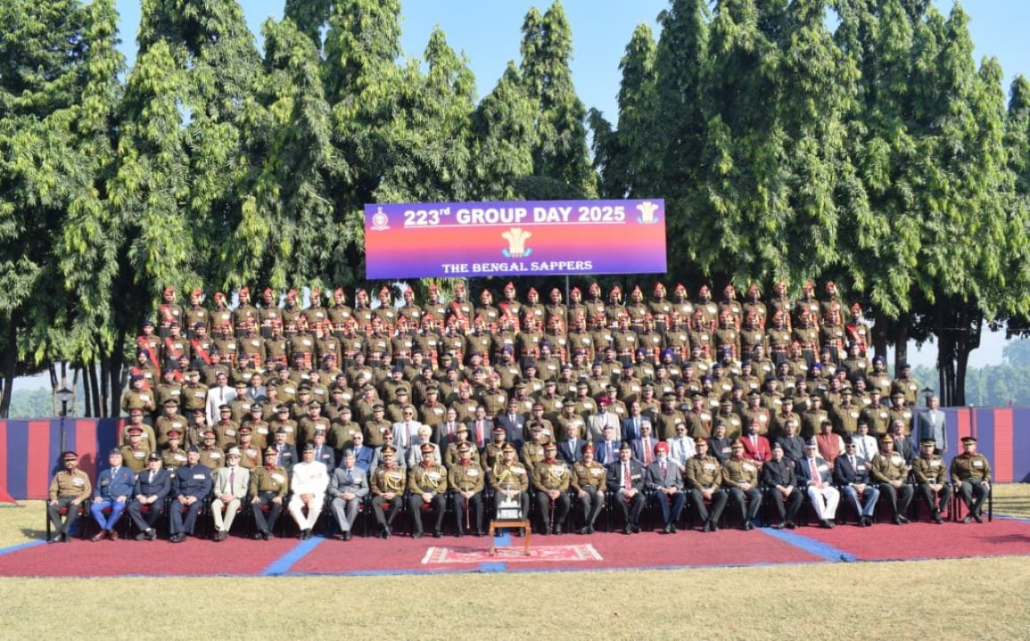 Group Photo of All Officers 7