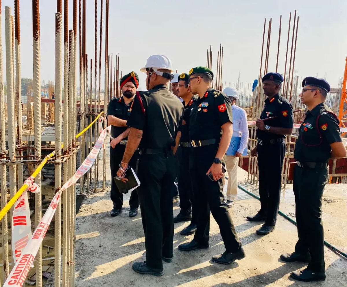 Lt Gen CG Muralidharan Reviews Medical Infrastructure and Interacts with Staff During Visit to Military Hospital Meerut