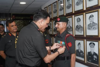 Lt Gen Dhiraj Seth 215445