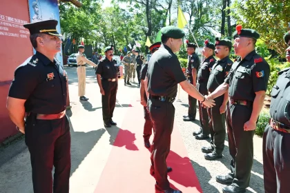 Lt Gen Dhiraj Seth Shaking Hands