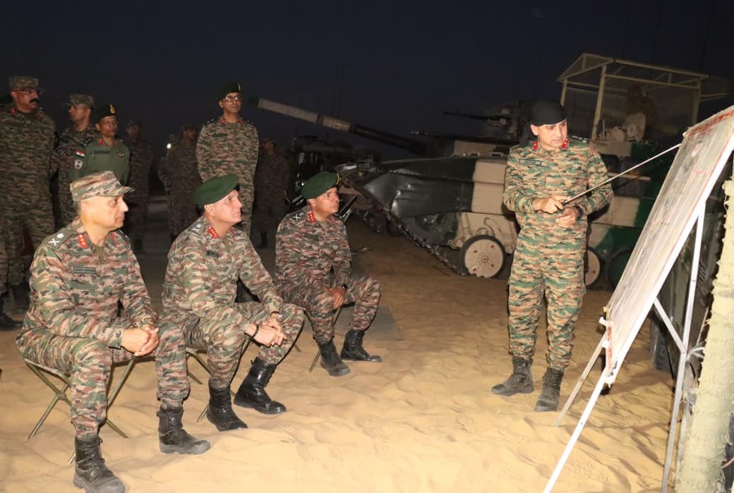 Lt Gen Dhiraj Seth and Other Officers