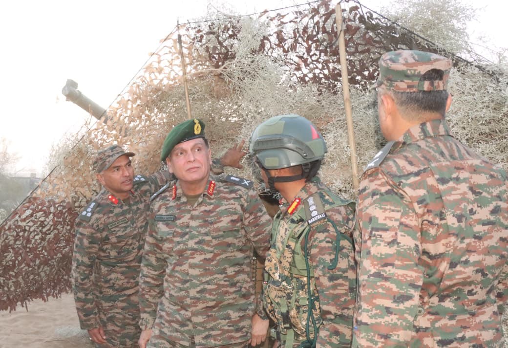 Lt Gen Seth with Other Officers