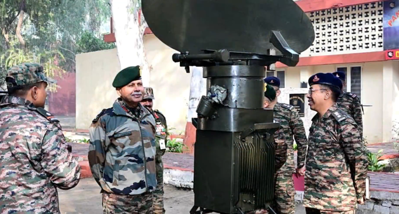 Lt Gen Chandpuria Reviewing Equipment