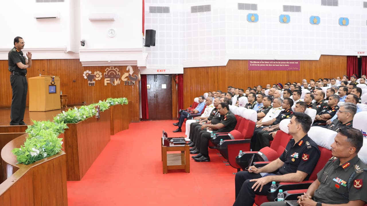 Lt Gen Devendra Sharma Giving Lecture