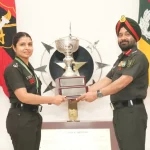 Lt Gen Devinder Pal Singh Giving Award