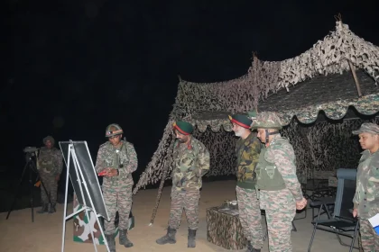 Lt Gen Manjinder Singh Reviewing