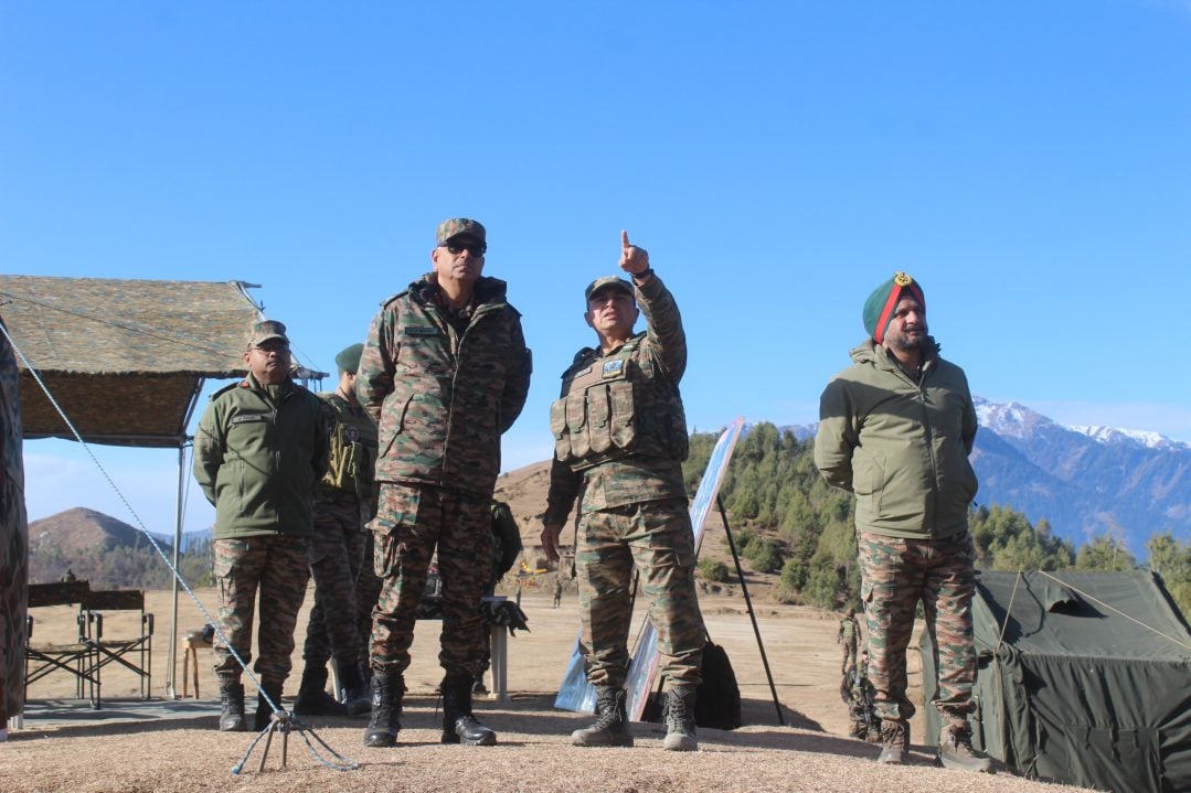 Lt Gen PK Mishra with Other Officers