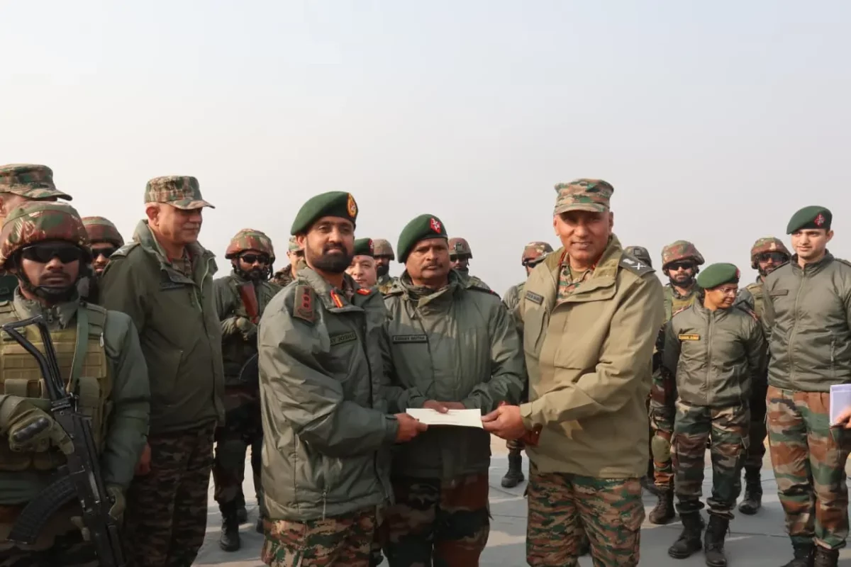 Lt Gen Pratik Sharma and Other Officers 1
