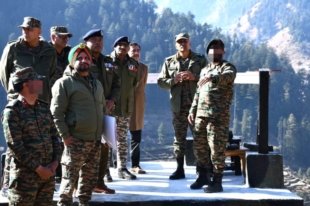 Lt Gen Pratik Sharma with Other Officers 1