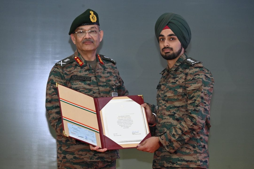 Lt Gen Pushpendra Singh with Officer