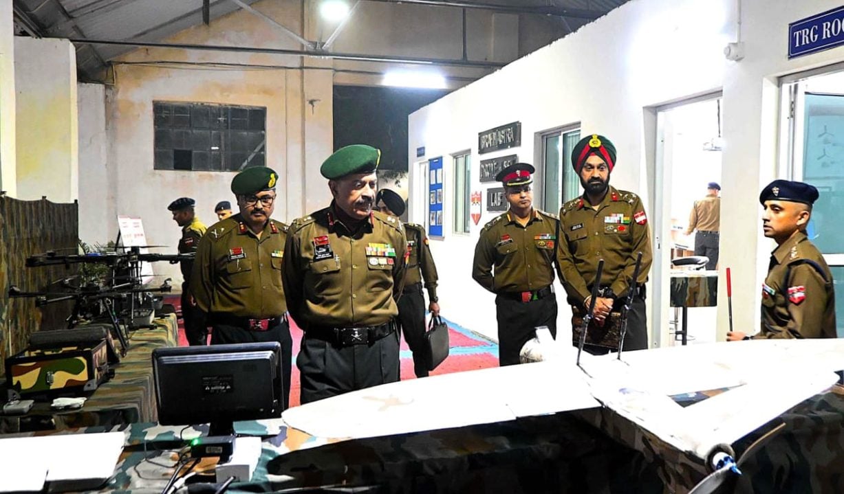 Lt Gen Rajiv Kumar Sahni Reviewing