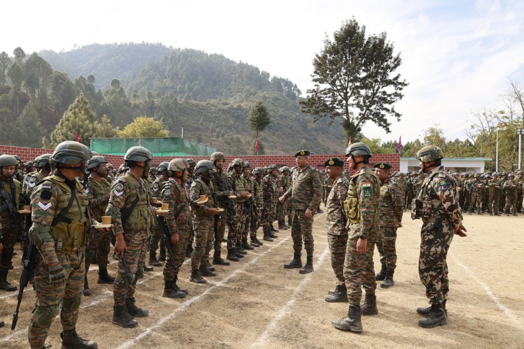 Lt Gen Sengupta Discussing 1