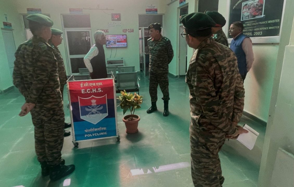 Lt Gen Seth Reviewing ECHS Polyclinic