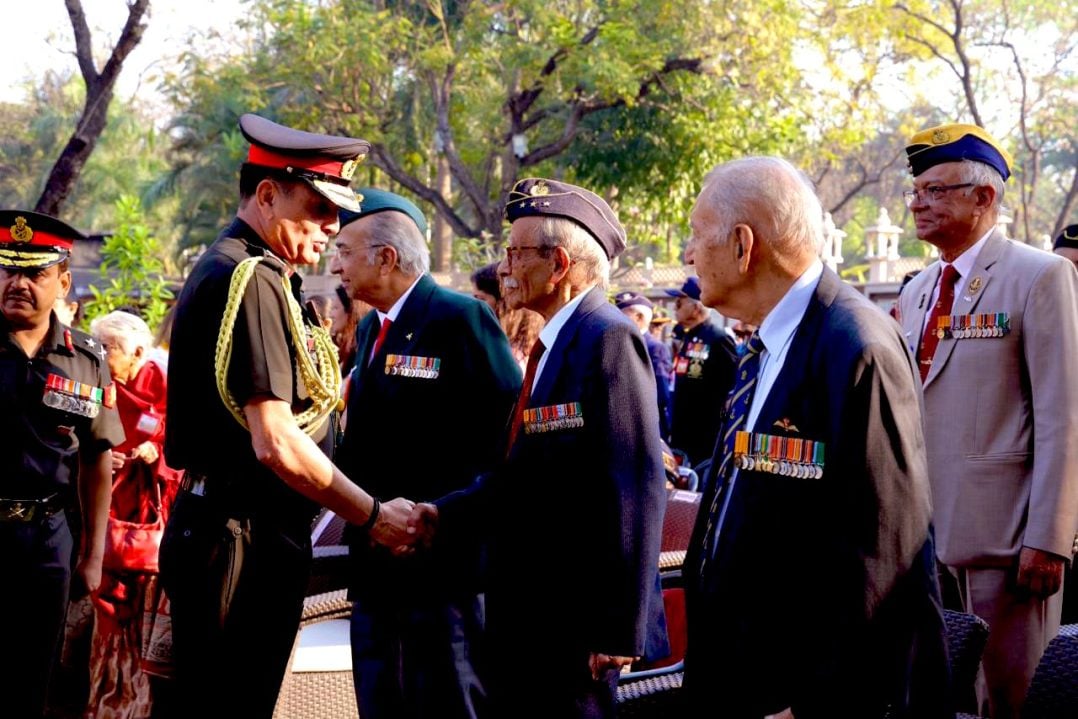 Lt Gen Seth Shaking Hands