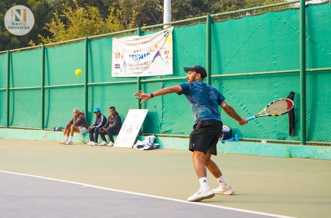 Major Soin Playing Tennis