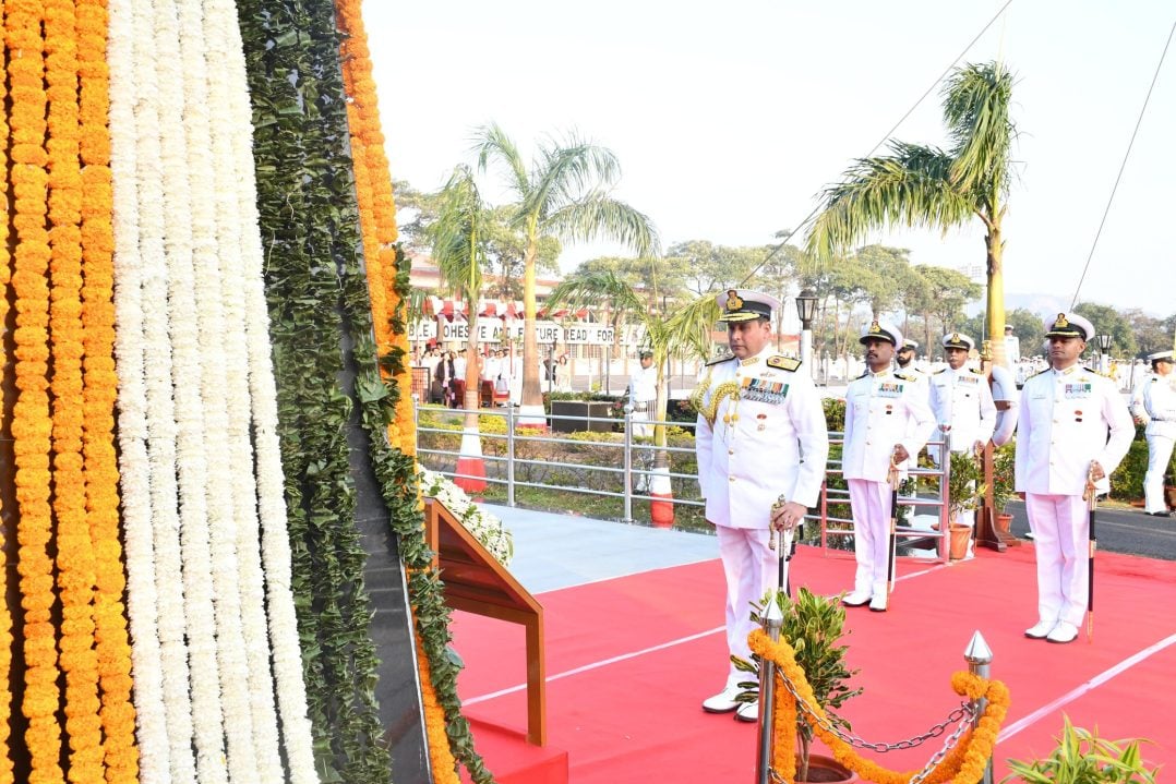 VAdm Sameer Saxena and Other Officer