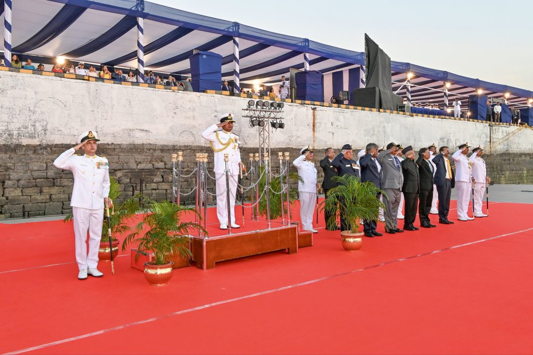 Vice Admiral Swaminathan and Other Officers