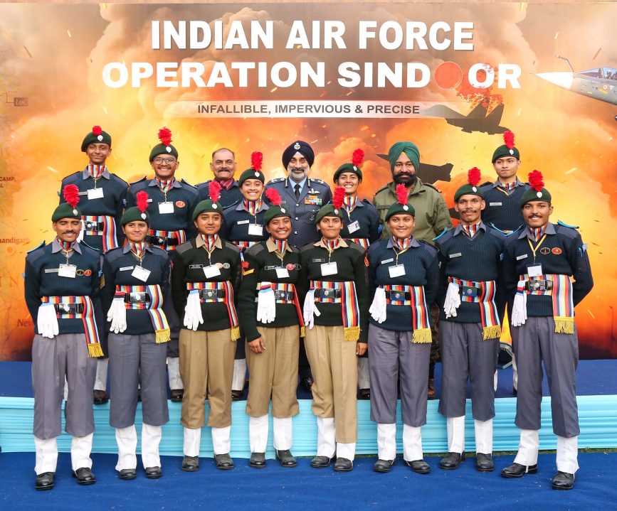 Air Force Chief and NCC Cadets